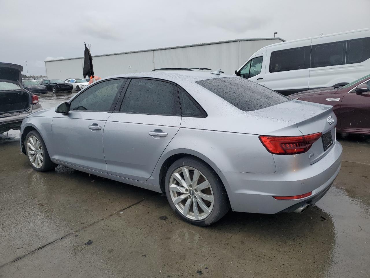 AUDI A4 PREMIUM