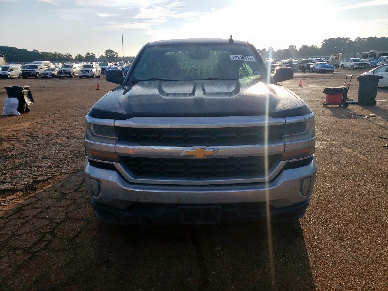 CHEVROLET SILVERADO C1500 LT