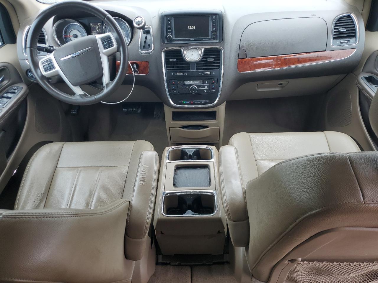 CHRYSLER TOWN & COUNTRY TOURING