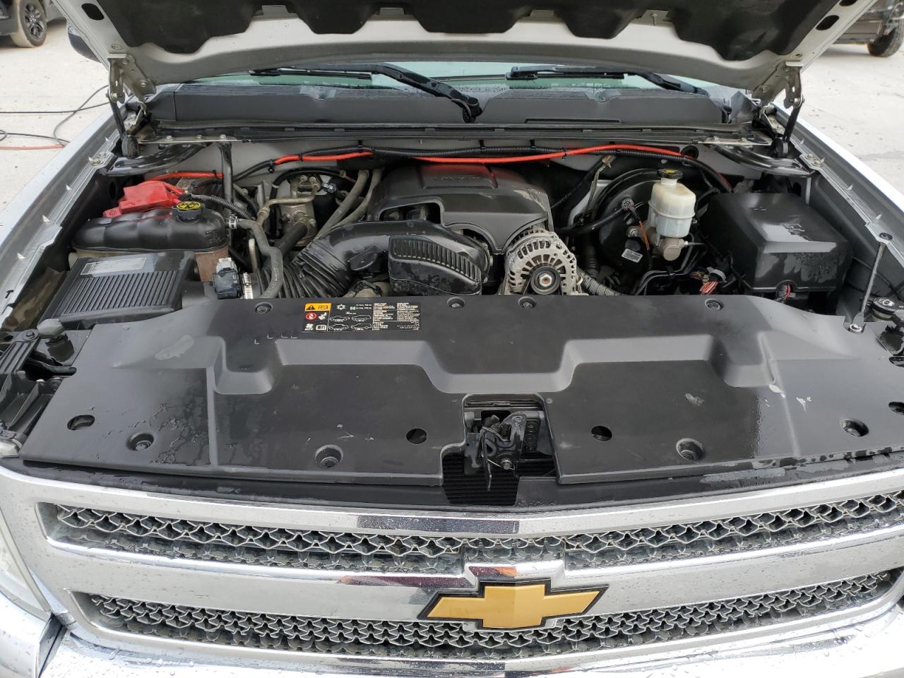 CHEVROLET SILVERADO C1500 LT