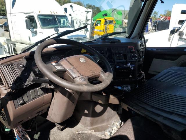 2015 VOLVO VN VNL #3297130511