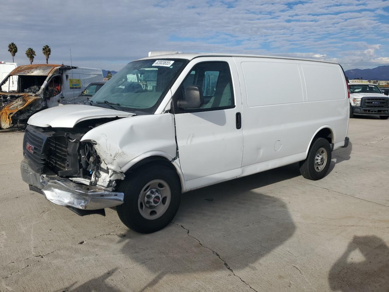  Salvage GMC Savana