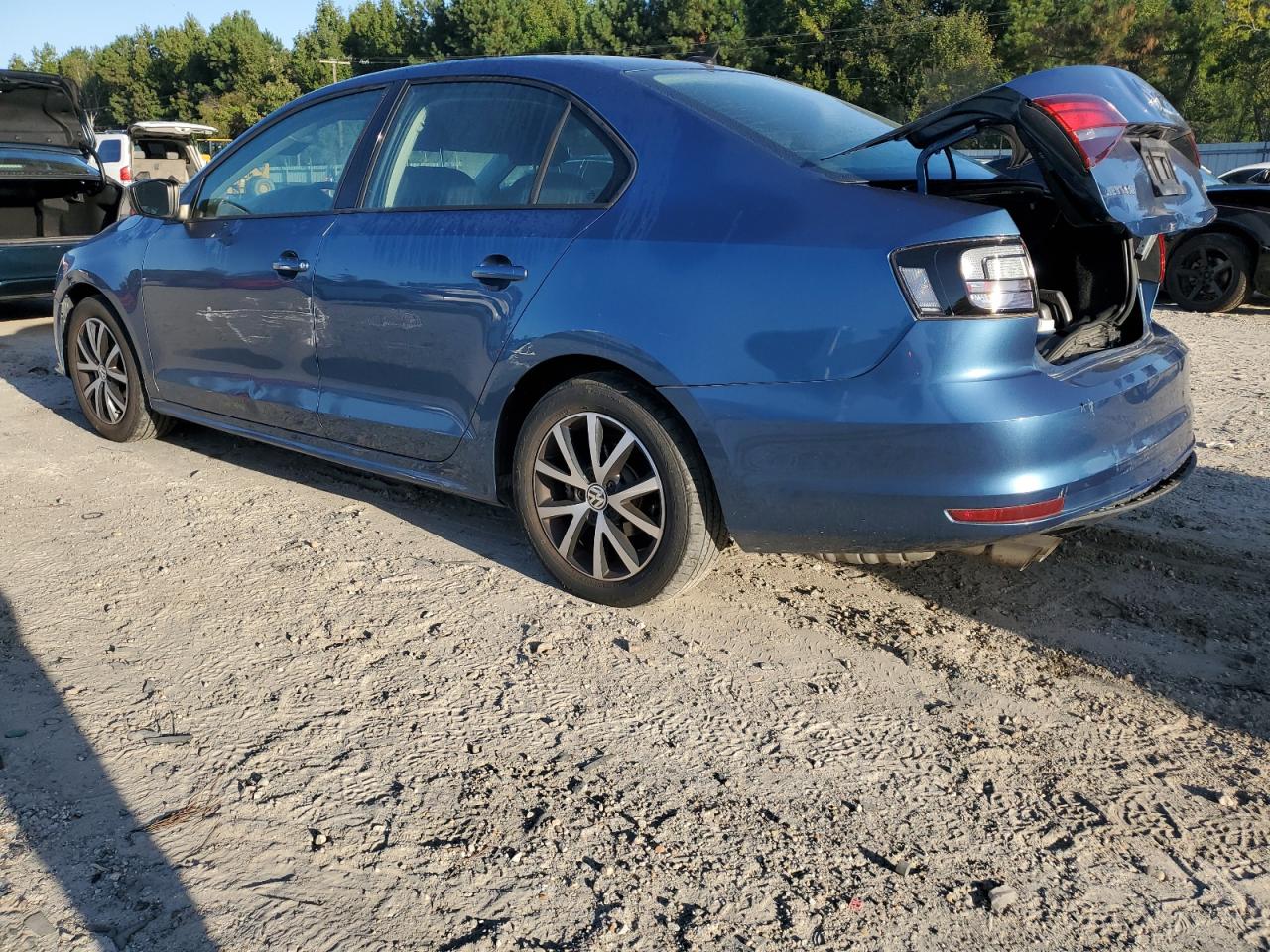 VOLKSWAGEN JETTA SE