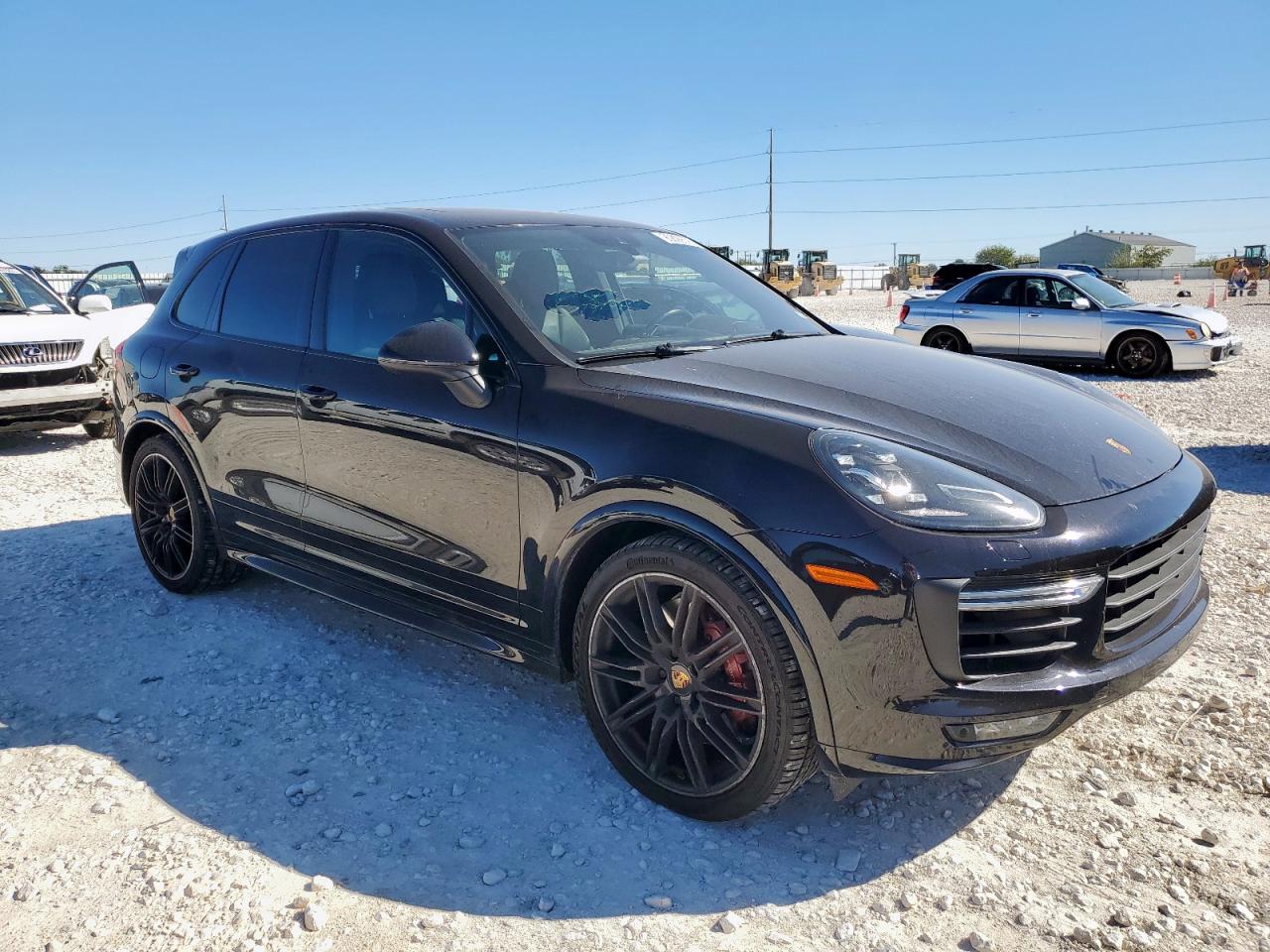 PORSCHE CAYENNE GTS