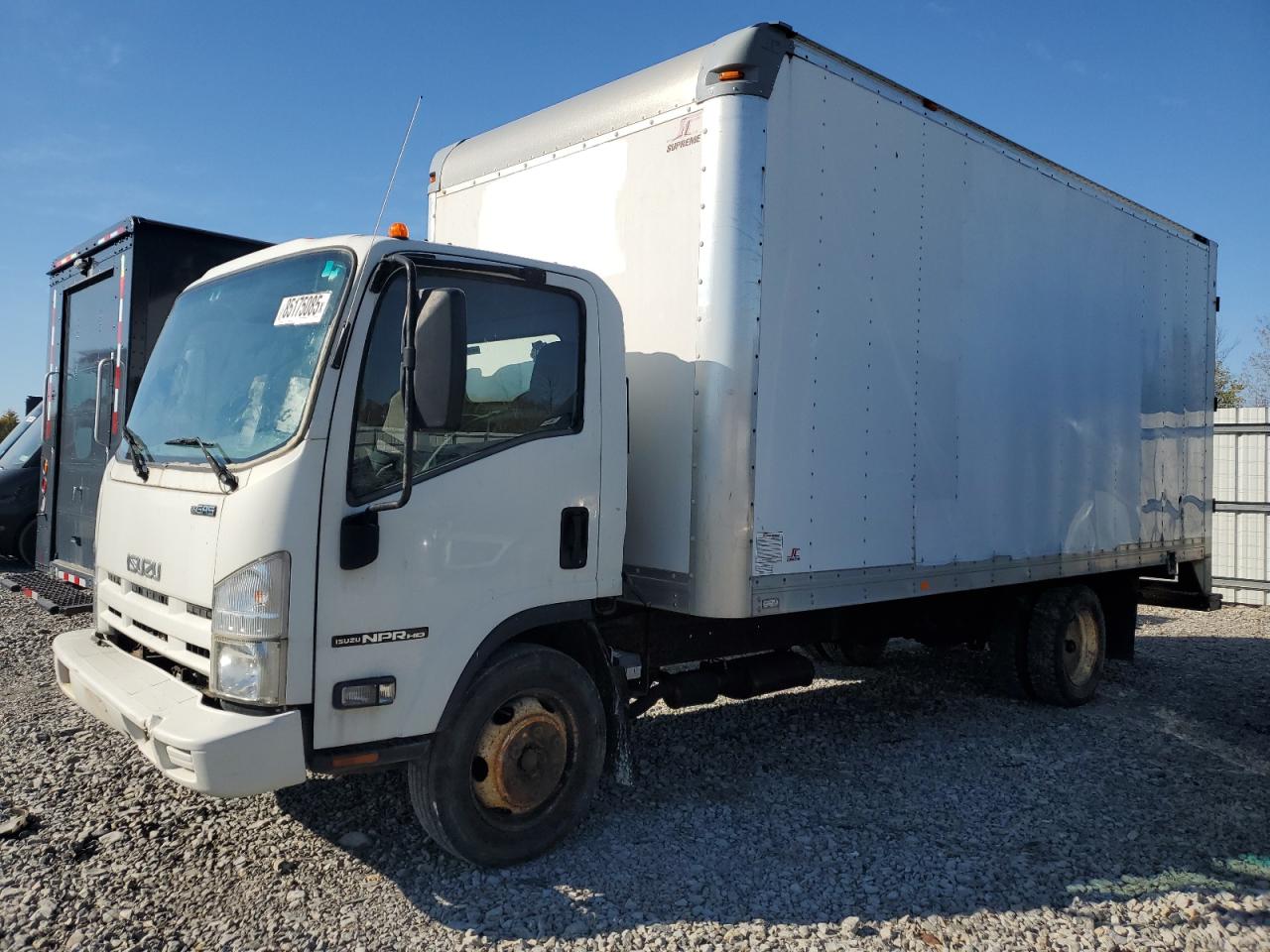 Lot #3289880540 2015 ISUZU NPR HD