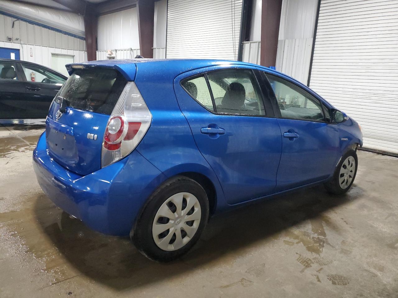 TOYOTA PRIUS C