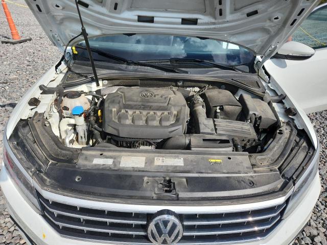 2018 VOLKSWAGEN PASSAT SEL 1VWCA7A35JC004652