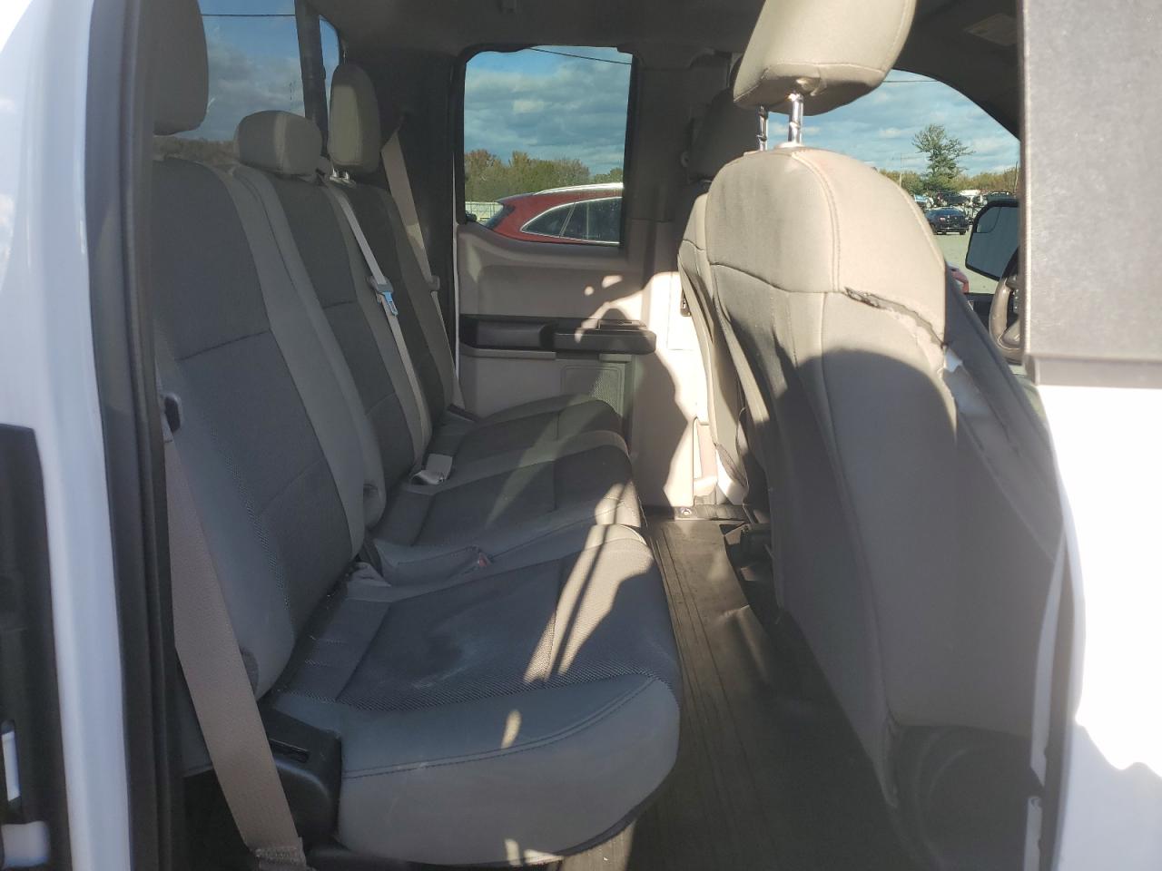 FORD F-150 SUPER CAB