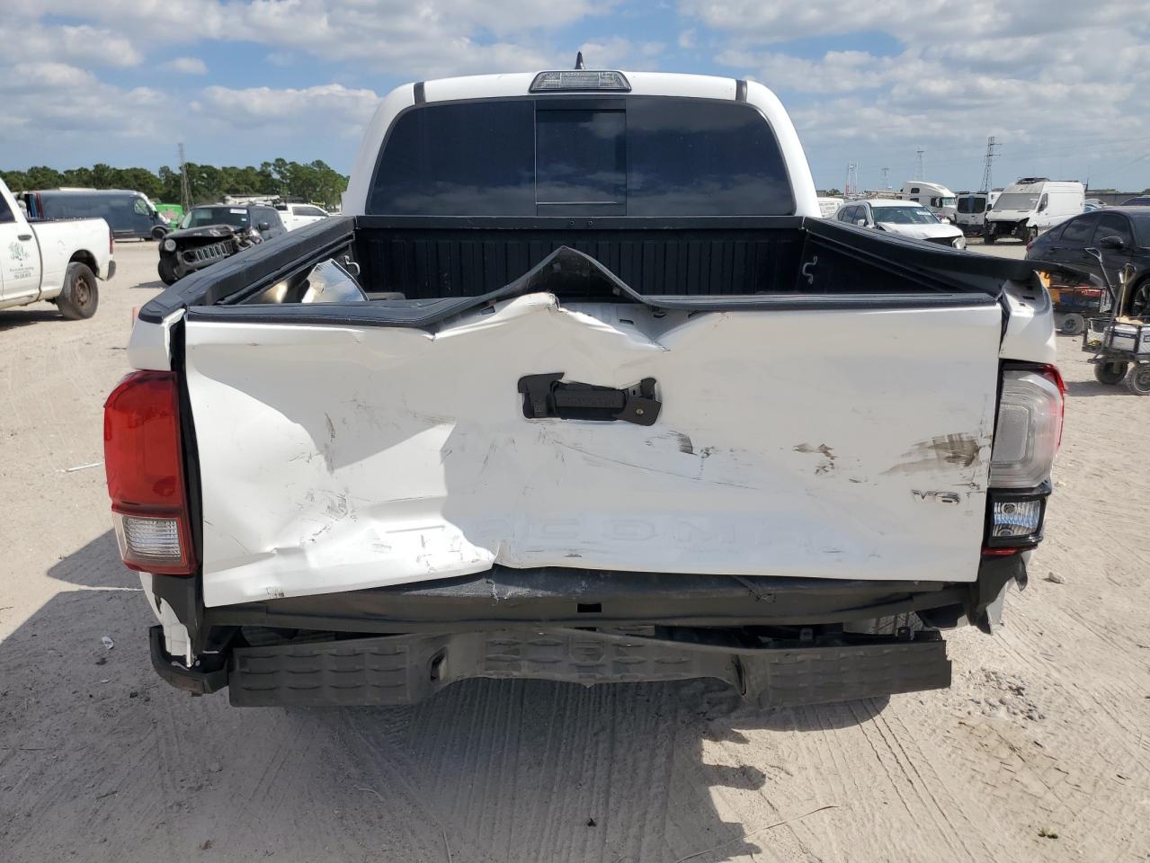 TOYOTA TACOMA DOUBLE CAB