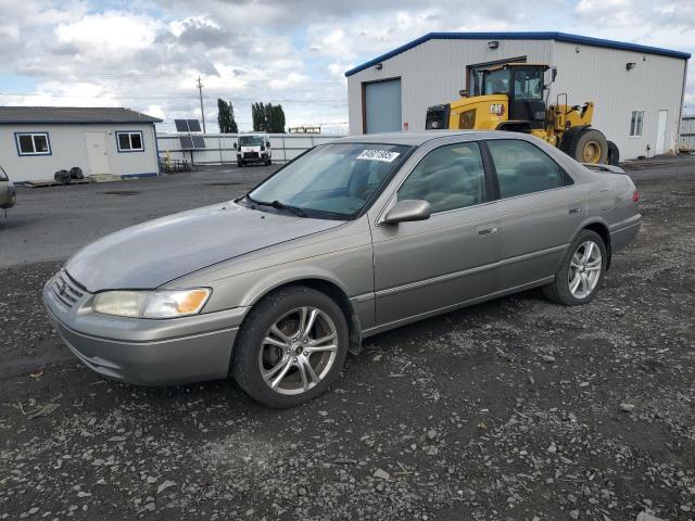 Global Auto Auctions: 1998 TOYOTA CAMRY CE