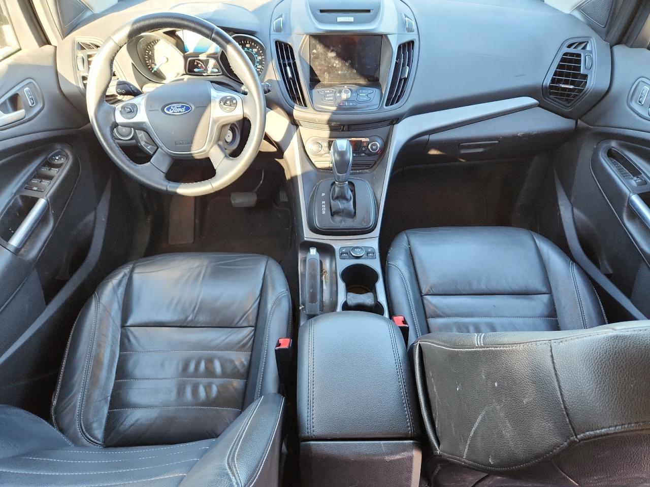 FORD ESCAPE SE