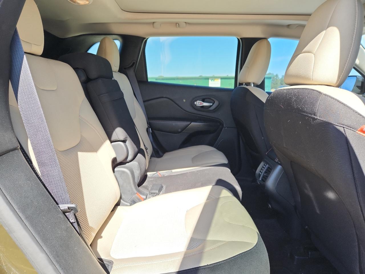 JEEP GRAND CHEROKEE LATITUDE