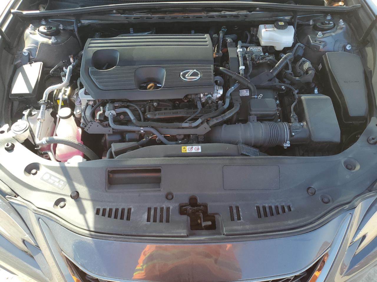 LEXUS ES 300H F SPORT HANDLING