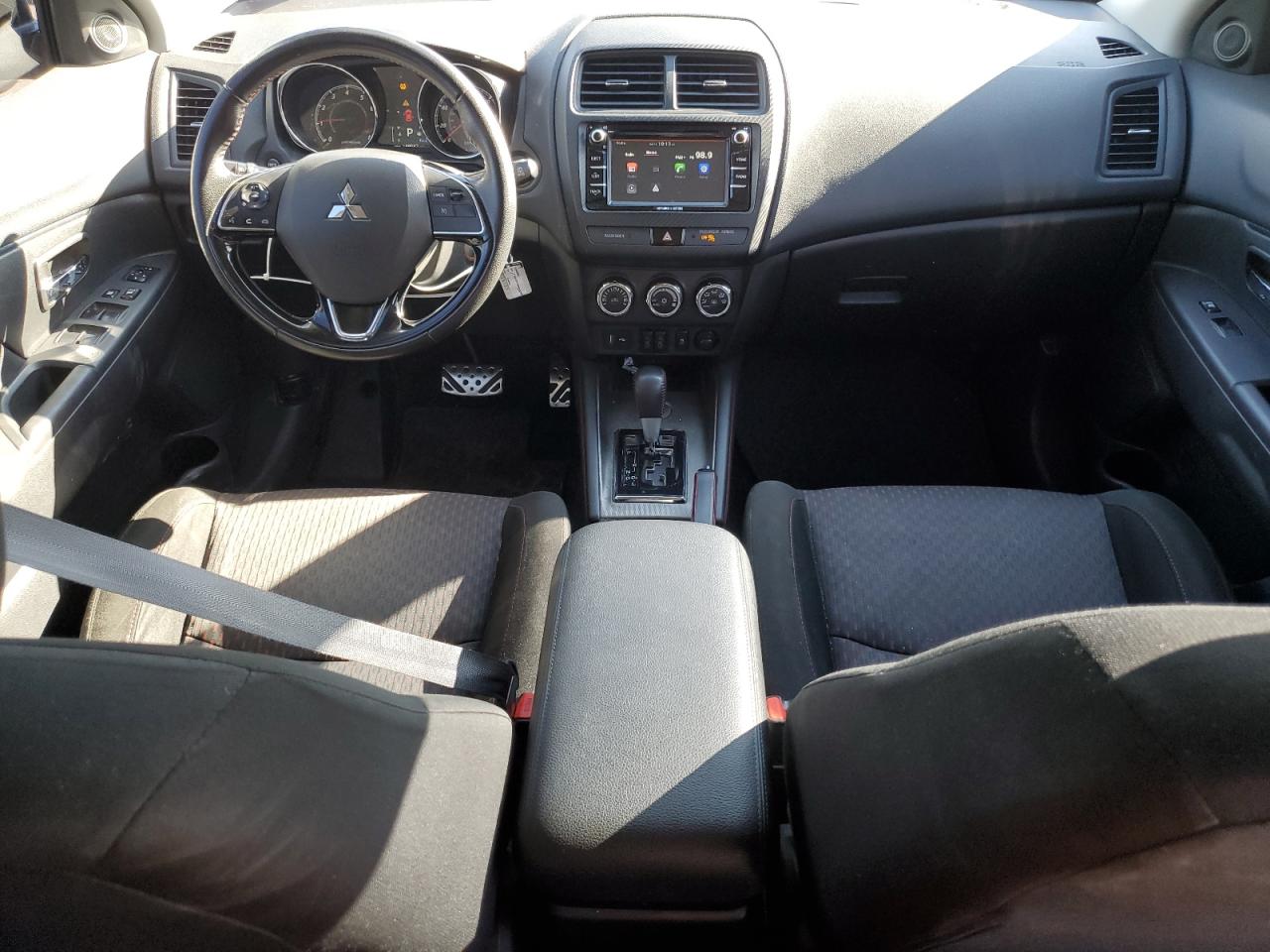 MITSUBISHI OUTLANDER ES