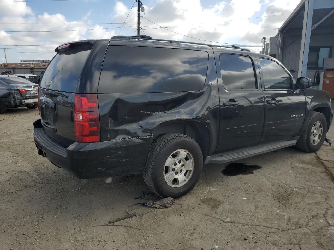 CHEVROLET SUBURBAN C1500 LT