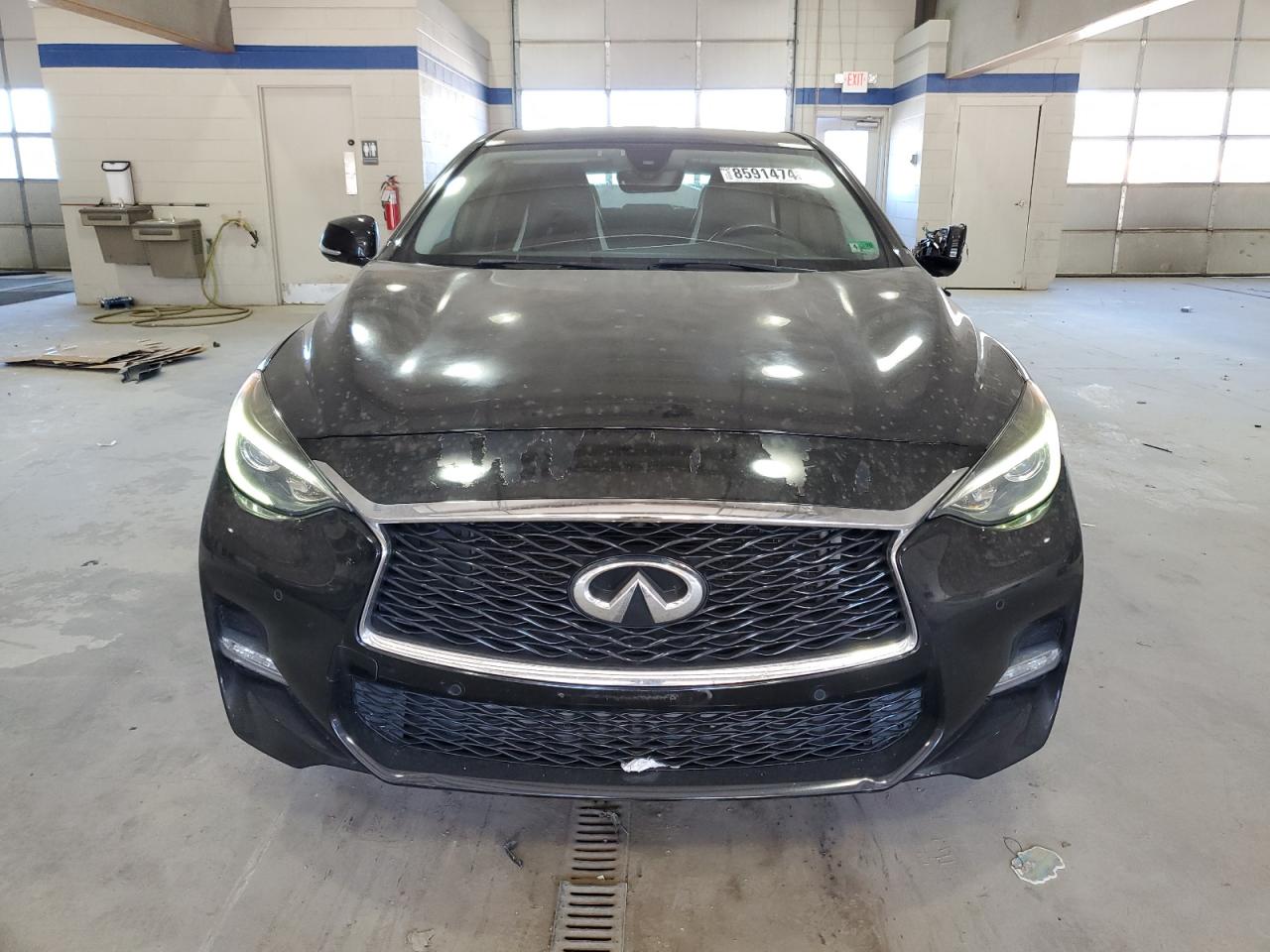 INFINITI QX30 BASE