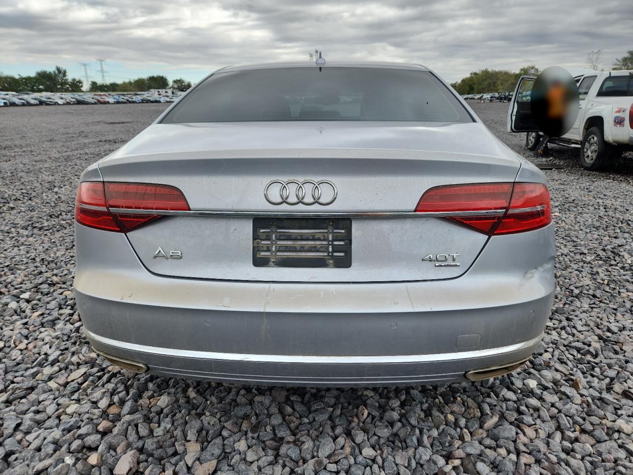 AUDI A8 QUATTRO
