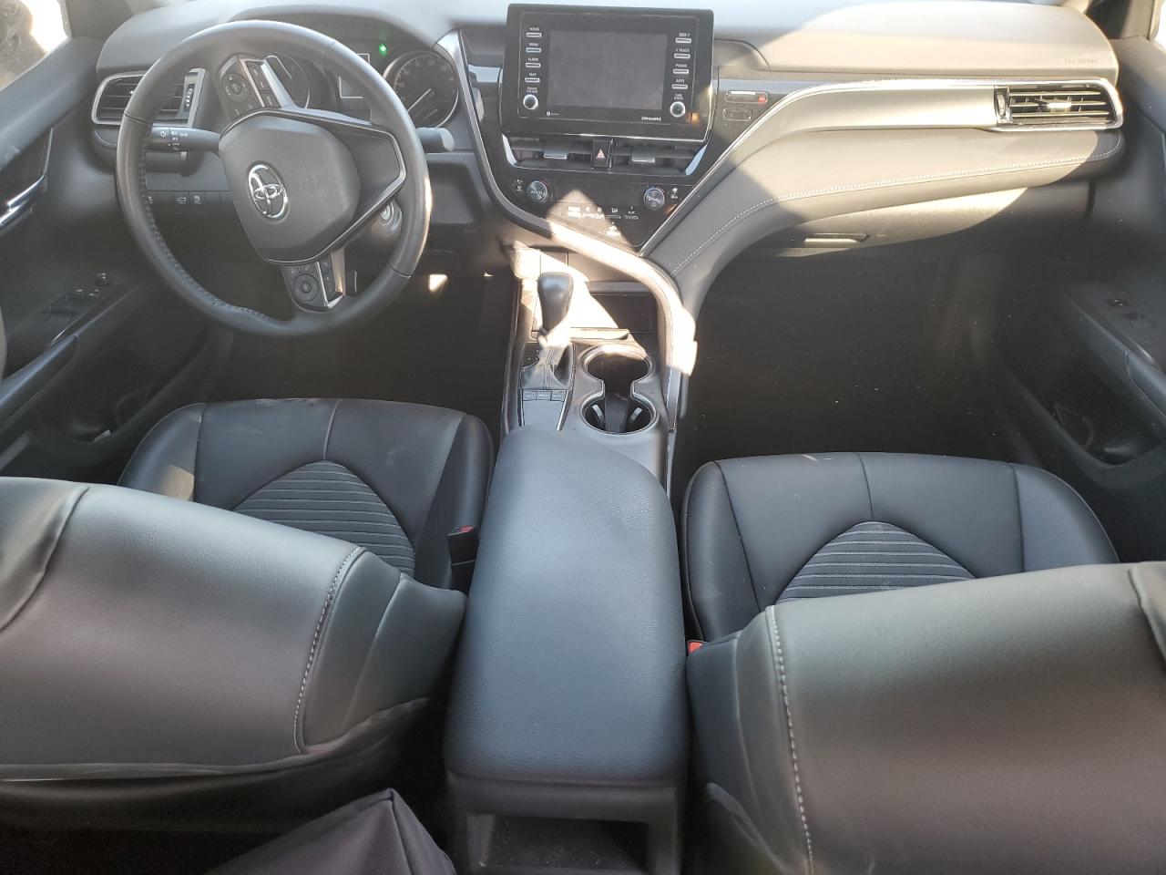 TOYOTA CAMRY SE NIGHT SHADE