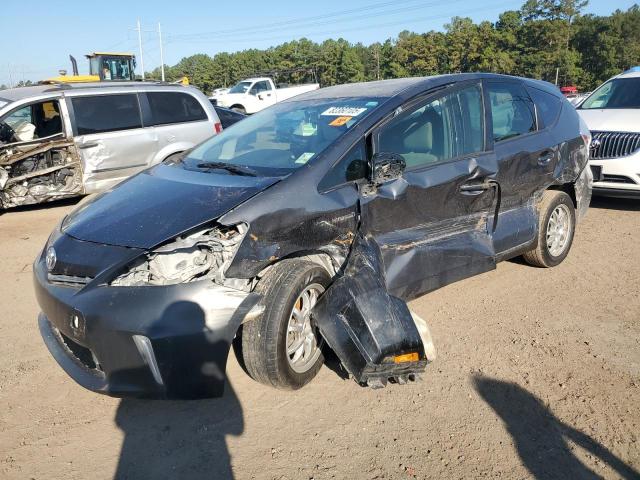 TOYOTA PRIUS V