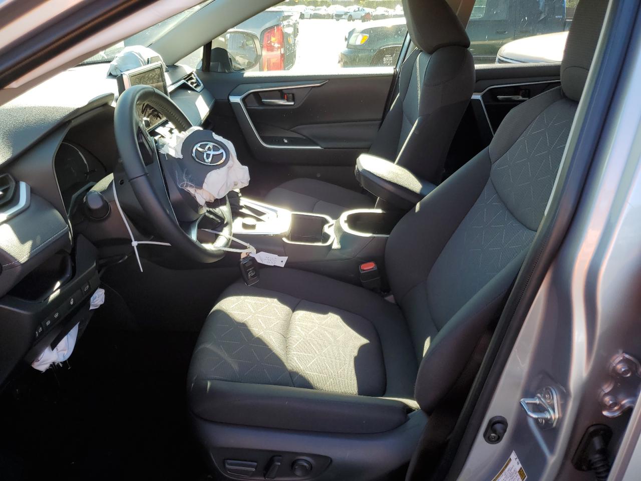 Lot #3317026071 2025 TOYOTA RAV4 XLE