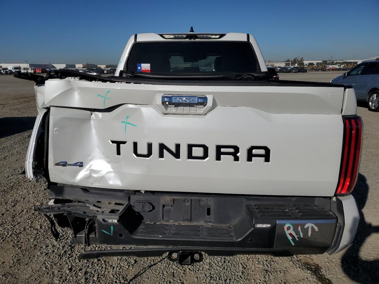 TOYOTA TUNDRA CREWMAX LIMITED