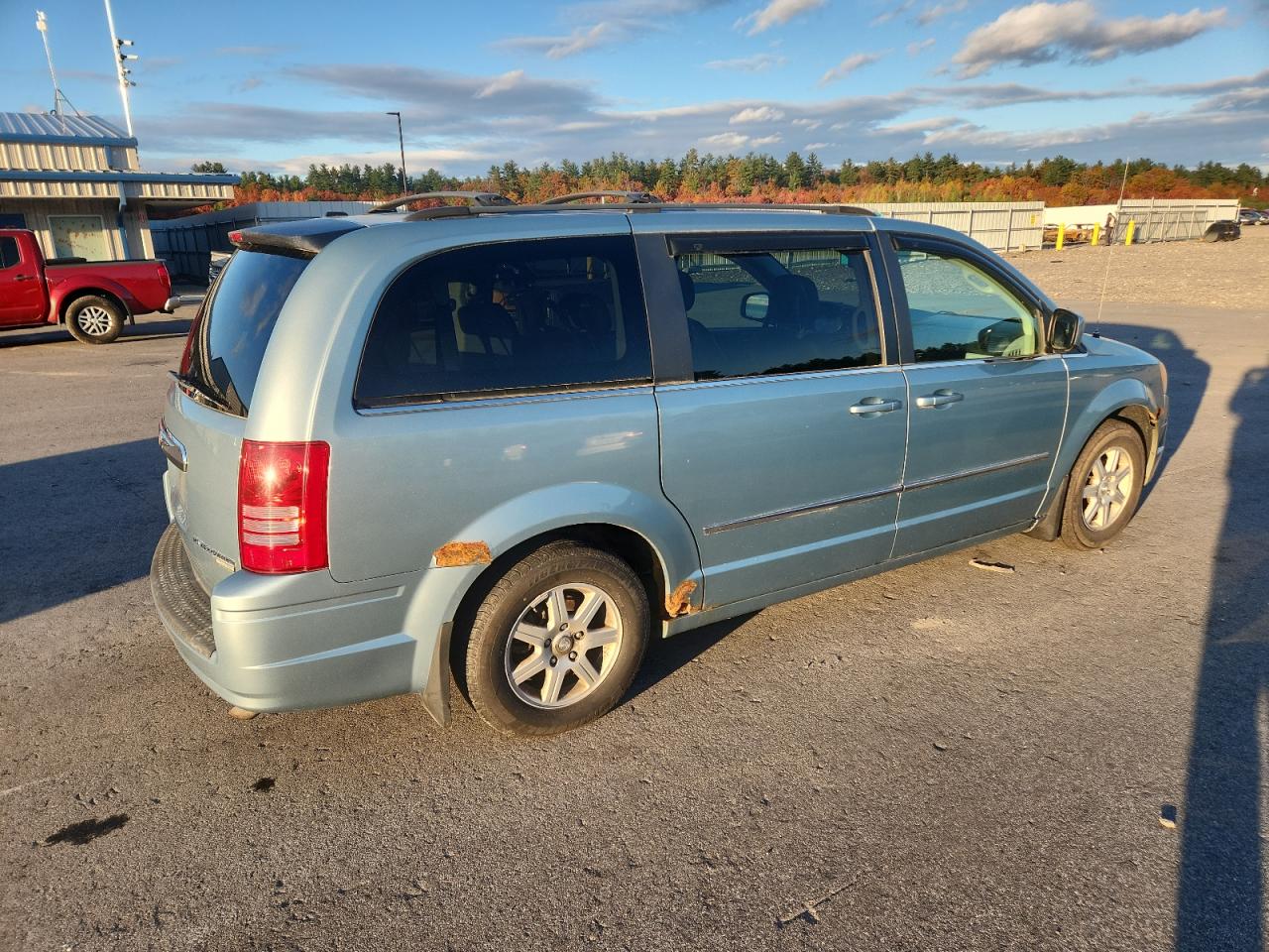 CHRYSLER TOWN & COUNTRY TOURING PLUS