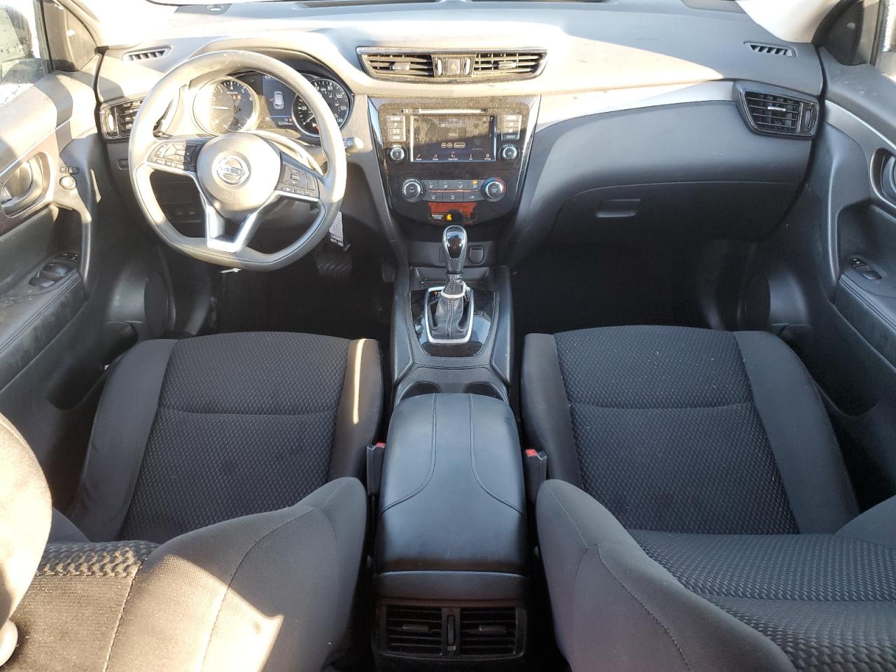 NISSAN ROGUE SPORT S