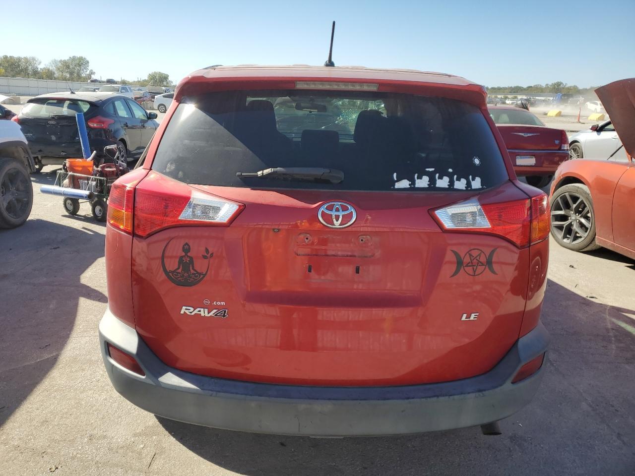 TOYOTA RAV4 LE