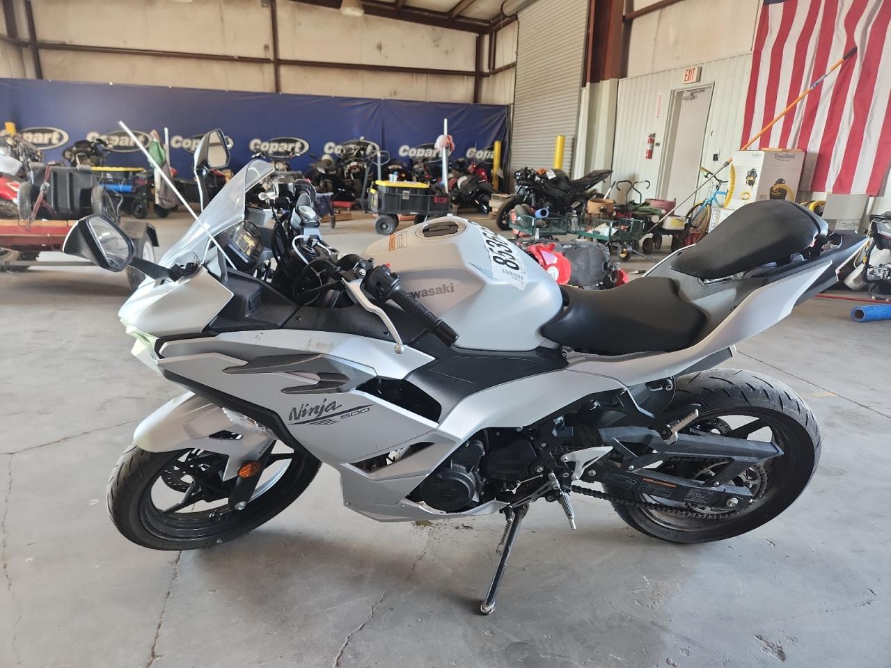 Lot #3275472717 2024 KAWASAKI EX500