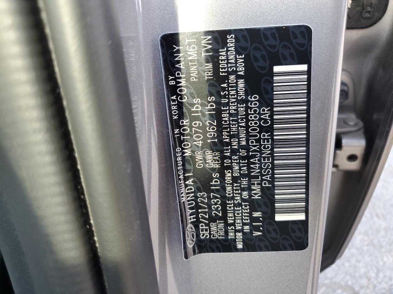 HYUNDAI ELANTRA LIMITED