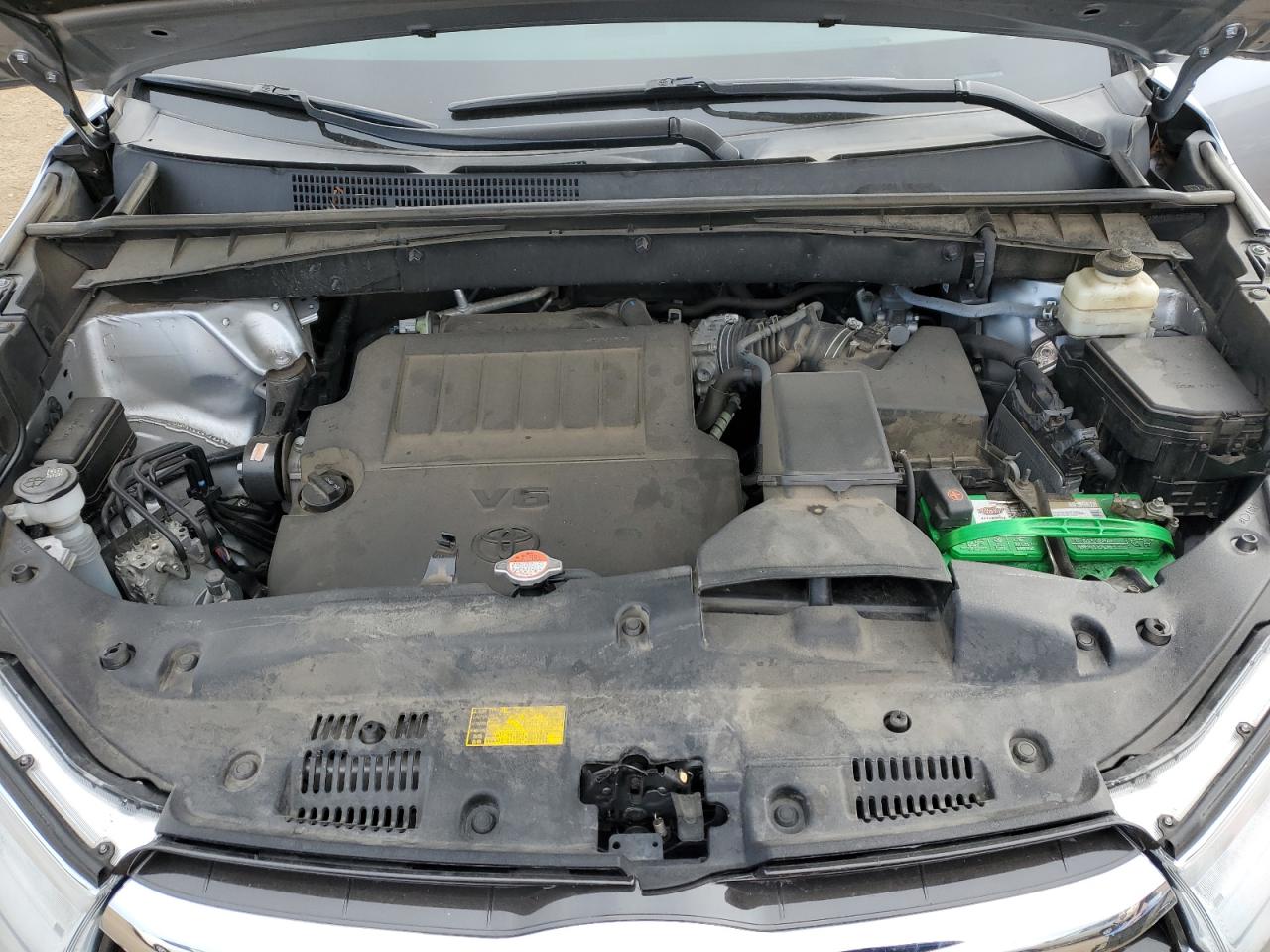 TOYOTA HIGHLANDER LIMITED