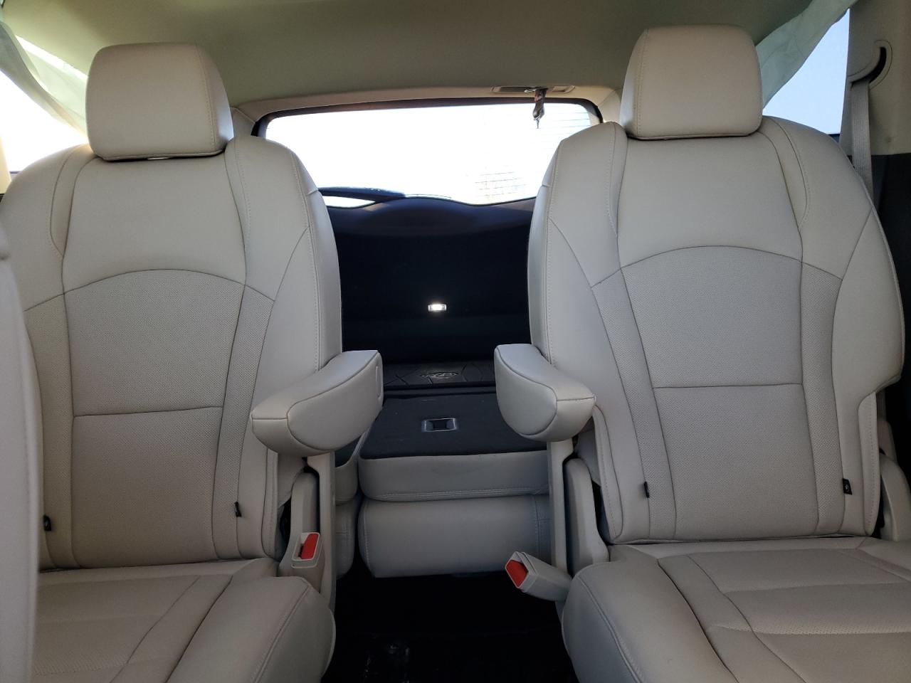 BUICK ENCLAVE ESSENCE