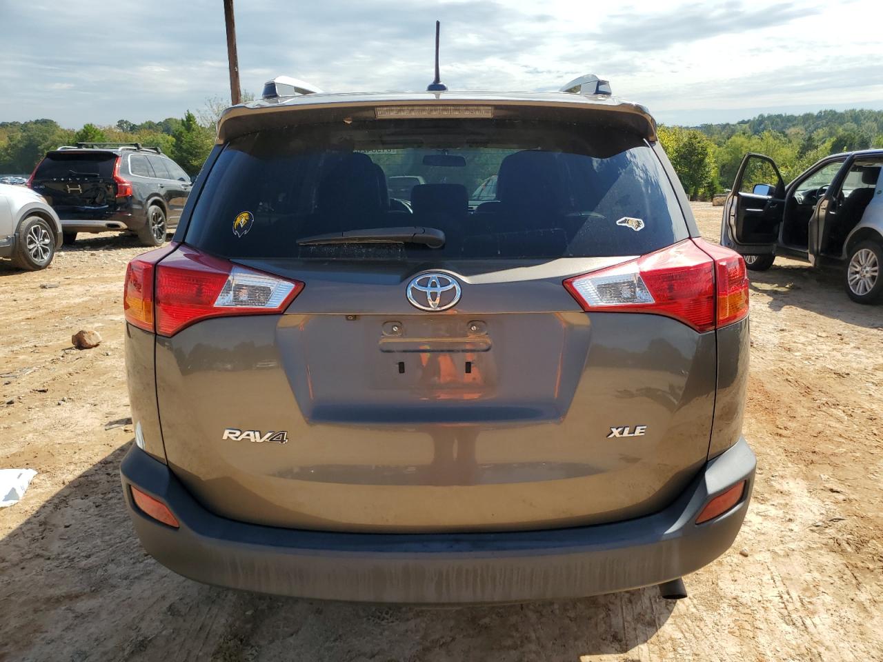 TOYOTA RAV4 XLE