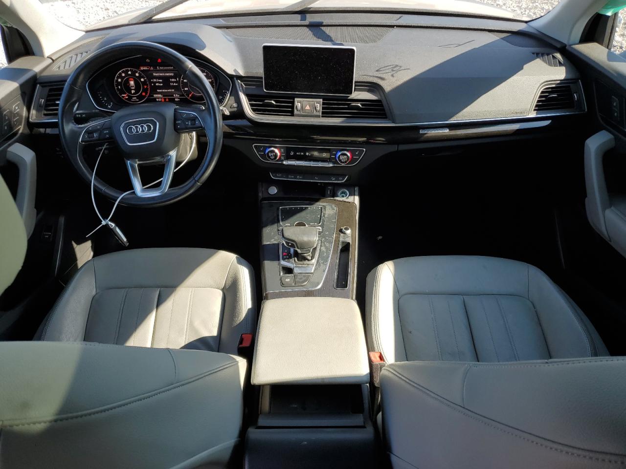 AUDI Q5 PREMIUM PLUS