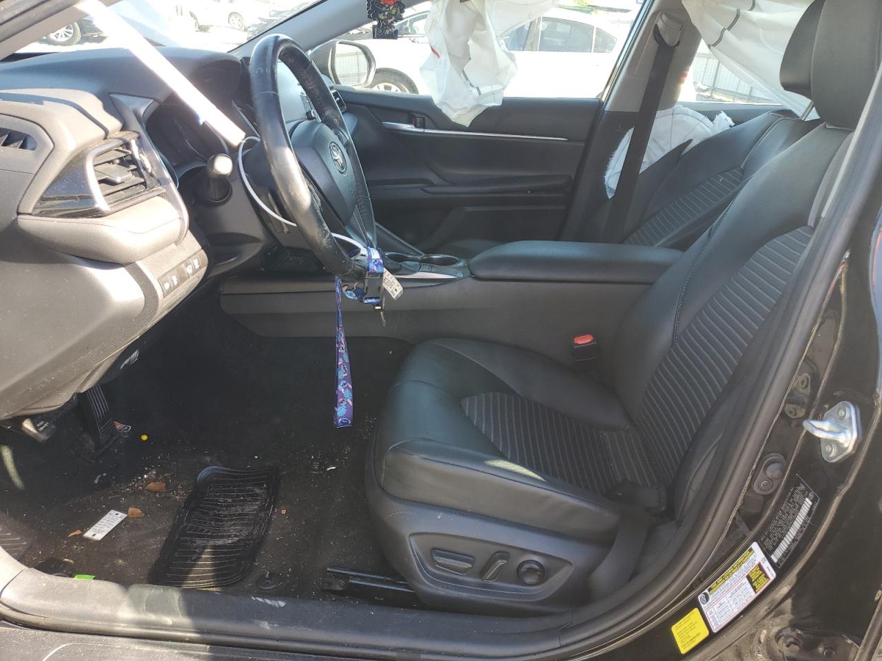 TOYOTA CAMRY SE NIGHT SHADE