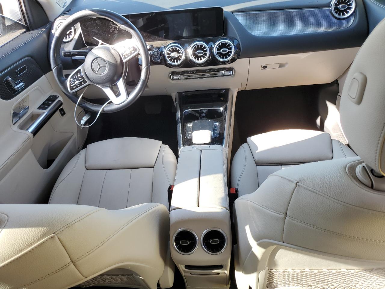 MERCEDES-BENZ GLA-CLASS 250