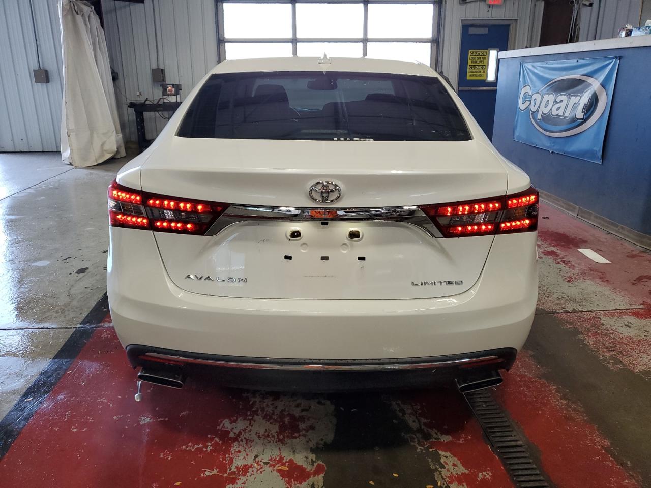 TOYOTA AVALON XLE