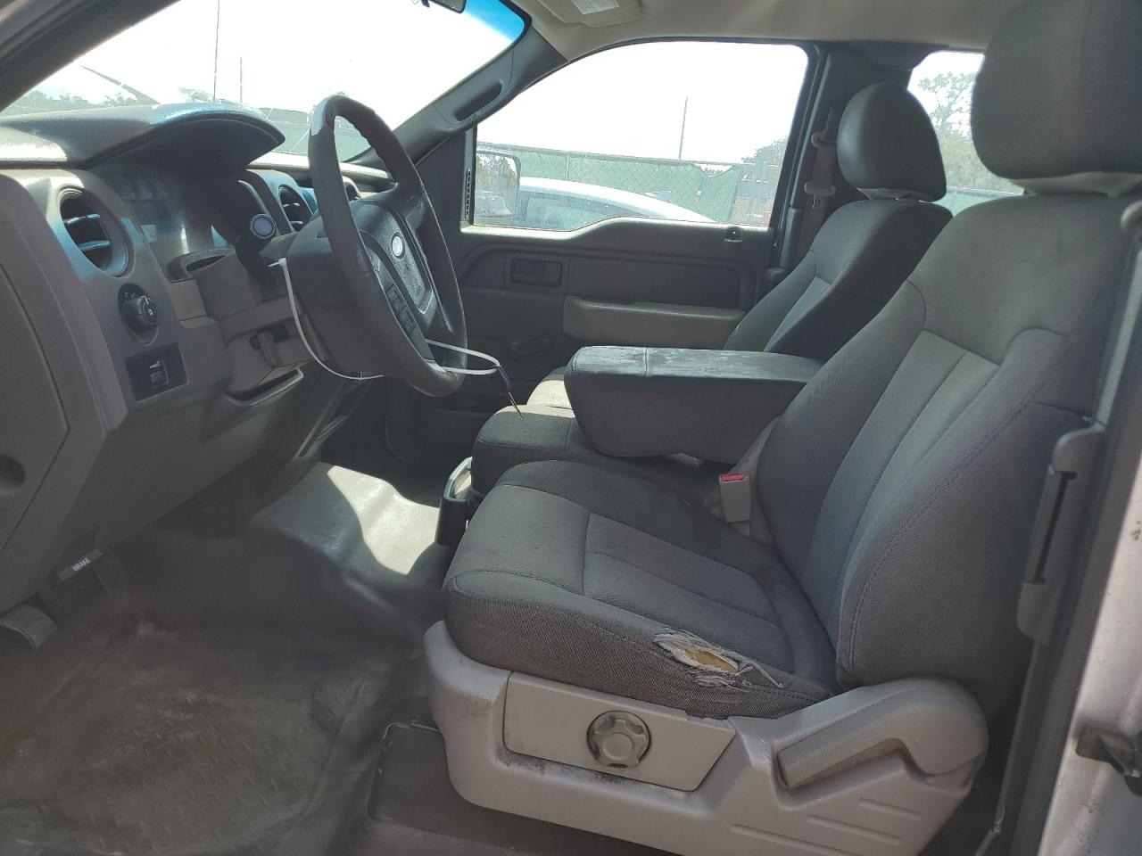 FORD F-150 SUPER CAB