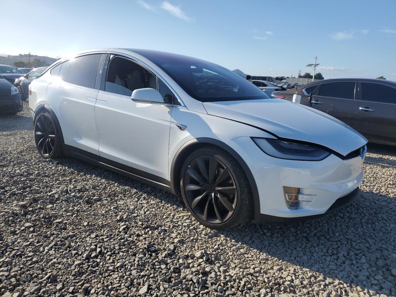 TESLA MODEL X