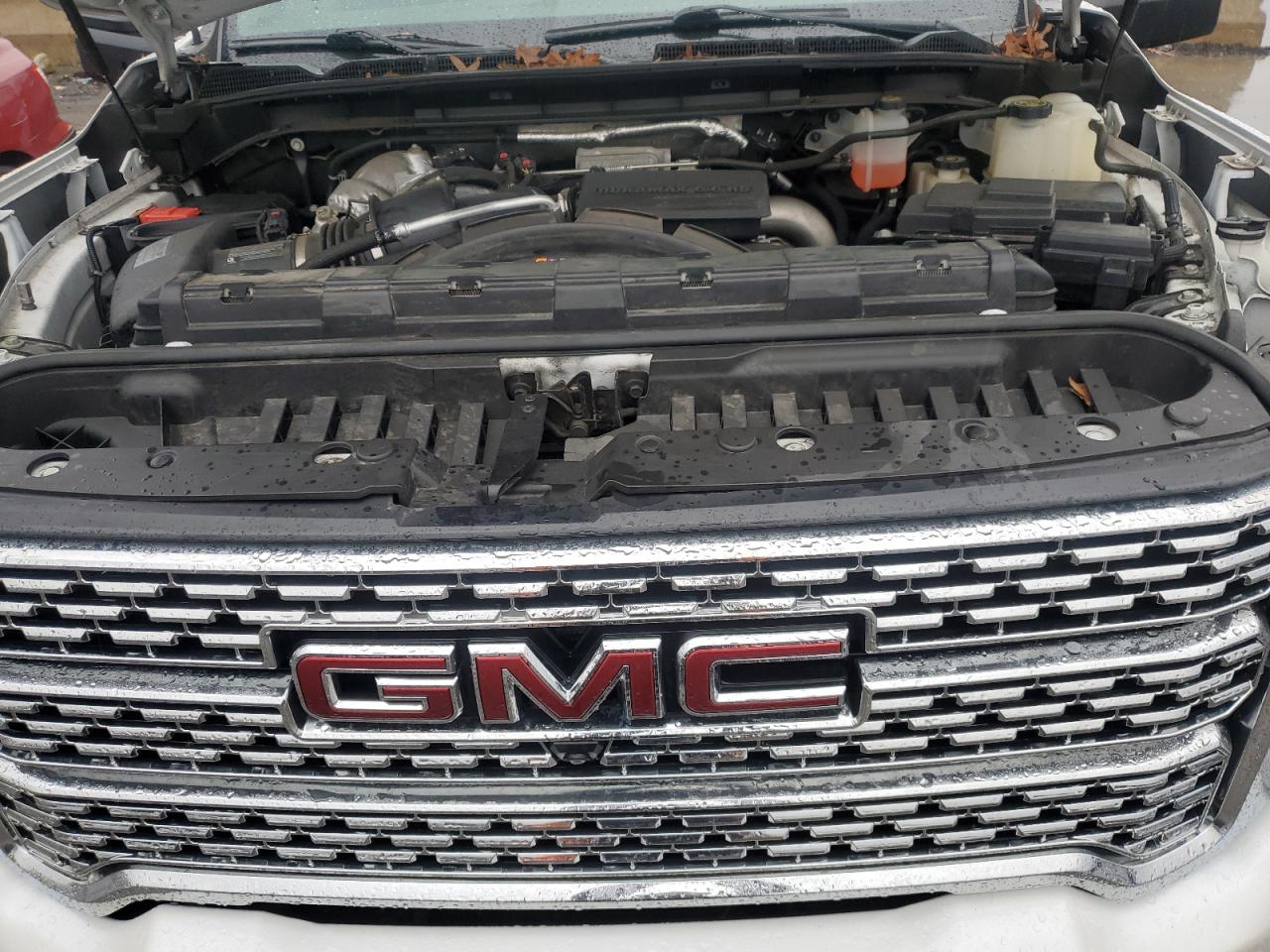 GMC SIERRA K2500 DENALI
