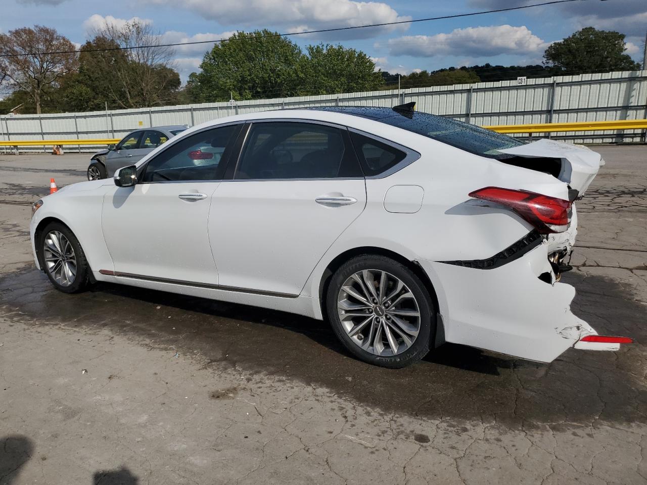 HYUNDAI GENESIS BASE