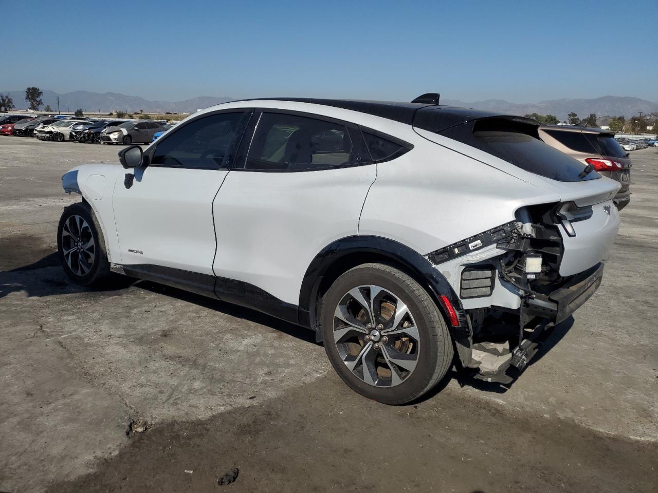 FORD MUSTANG PREMIUM