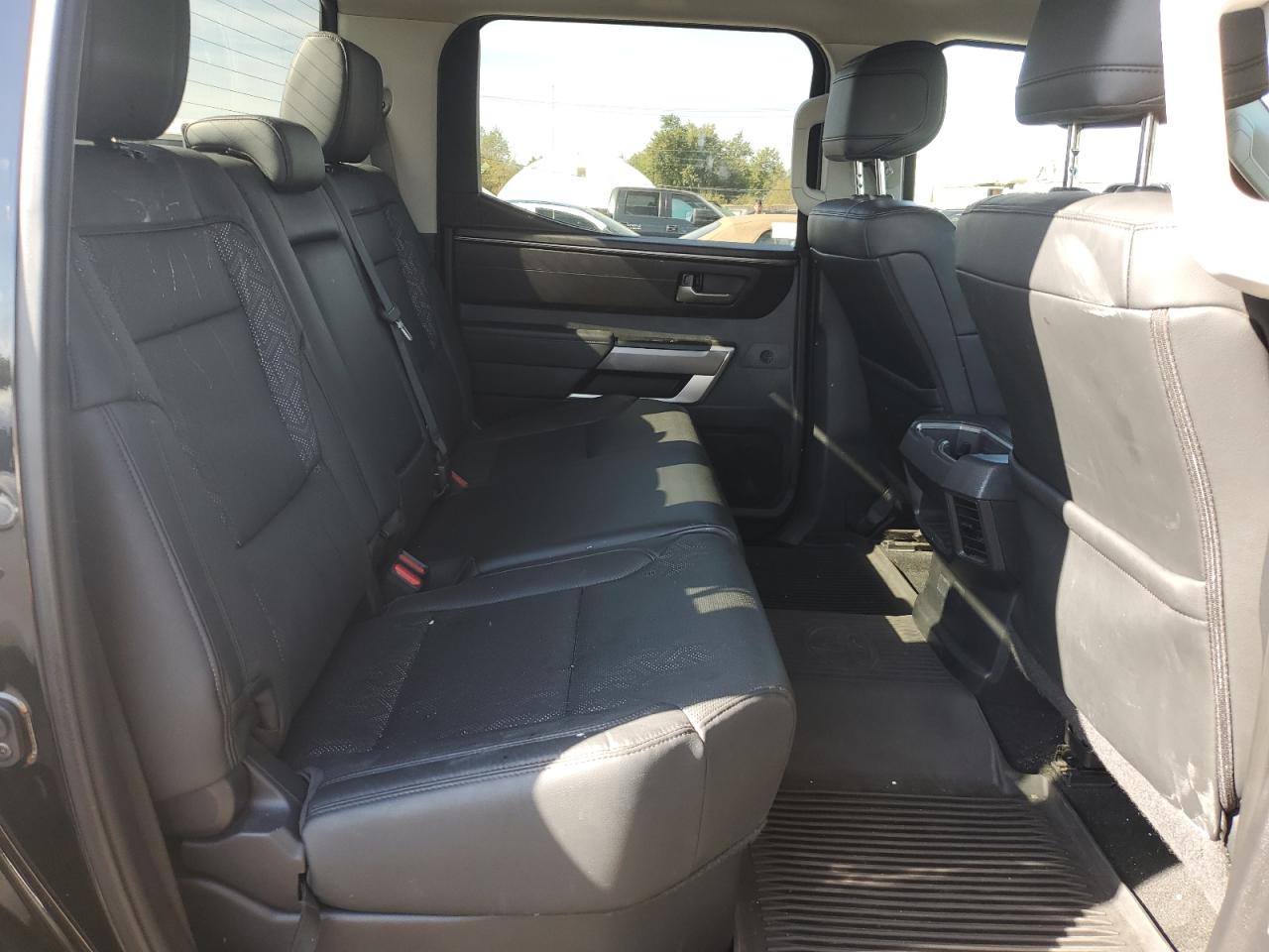 TOYOTA TUNDRA CREWMAX SR