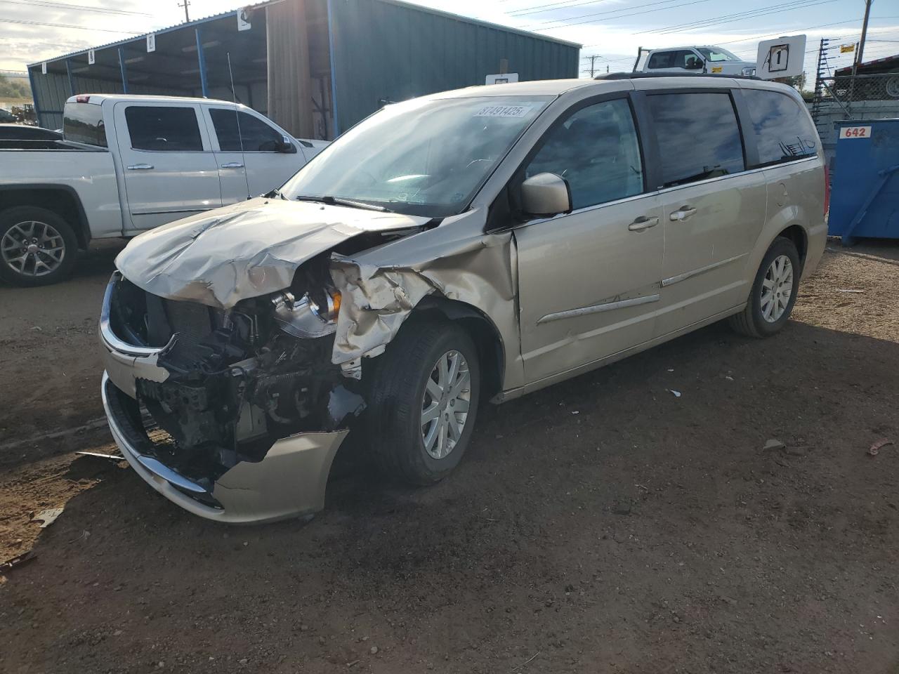 CHRYSLER TOWN & COUNTRY TOURING