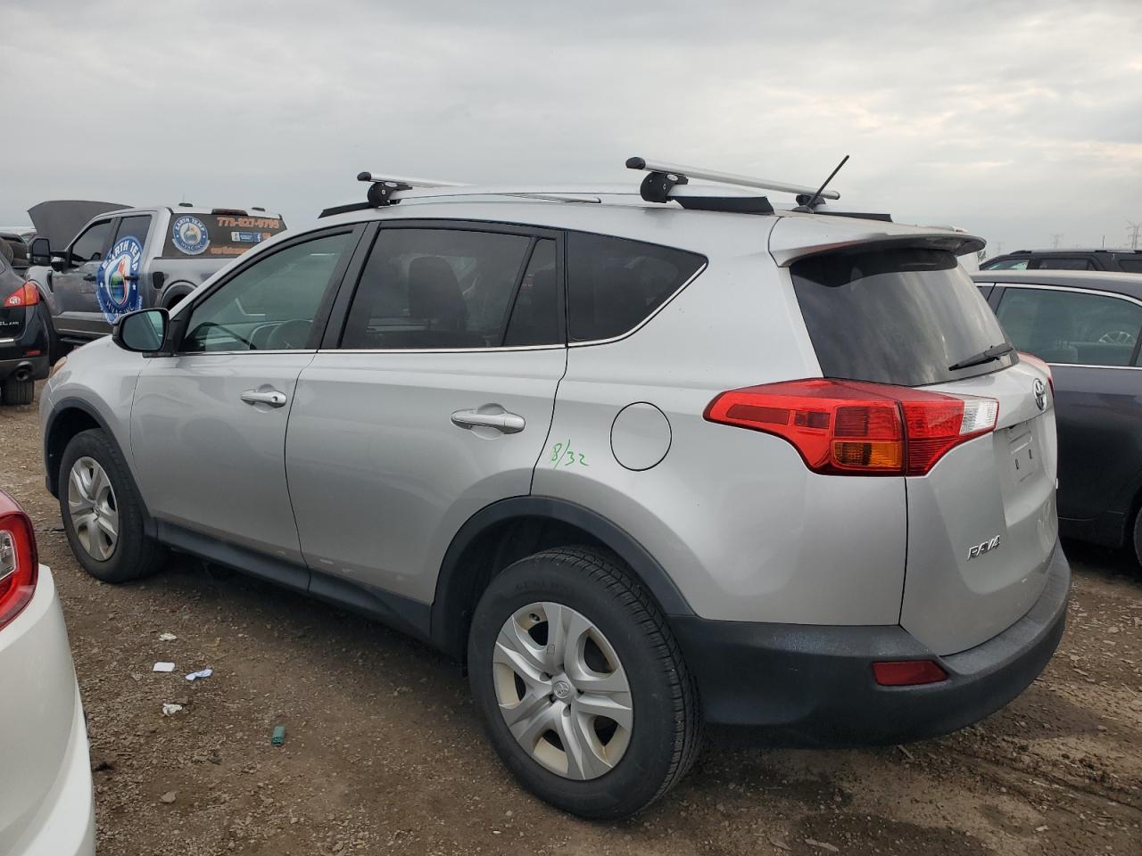 TOYOTA RAV4 LE