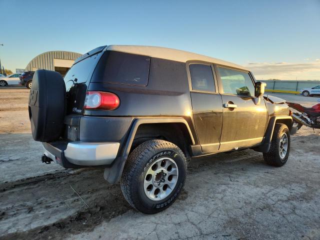 2012 TOYOTA FJ CRUISER #3285102398