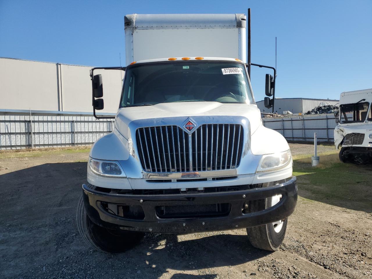 Lot #3279482298 2019 INTERNATIONAL 4300