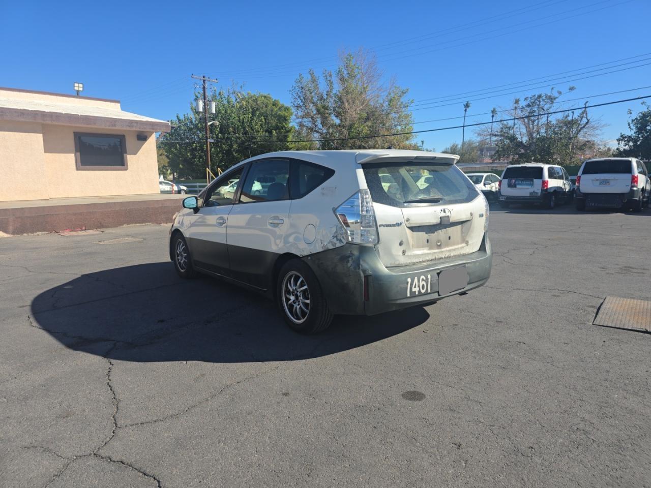 TOYOTA PRIUS V