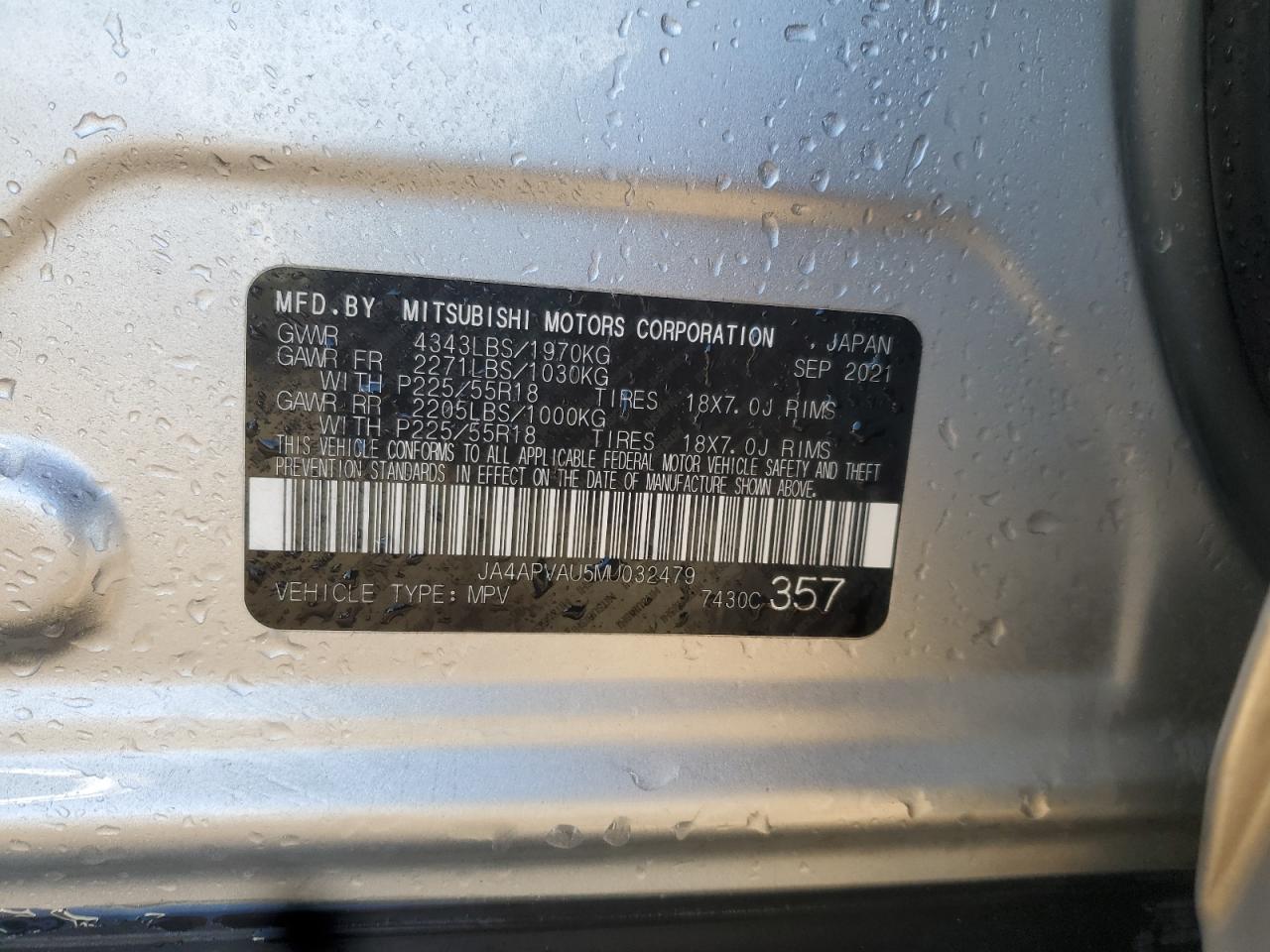 MITSUBISHI OUTLANDER SE