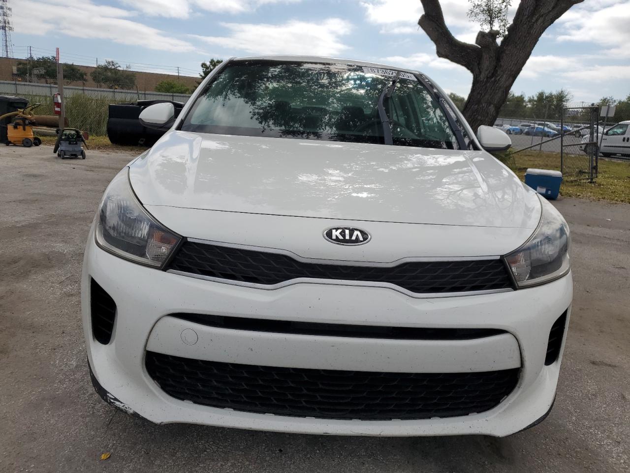 KIA RIO LX